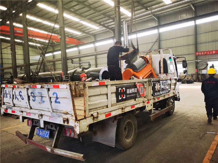 高強(qiáng)度處理硬塊狀肥料破碎機(jī),尿素粉碎機(jī),中型單一化肥籠式粉碎機(jī)設(shè)備